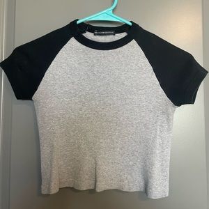 Brandy Melville cropped tee